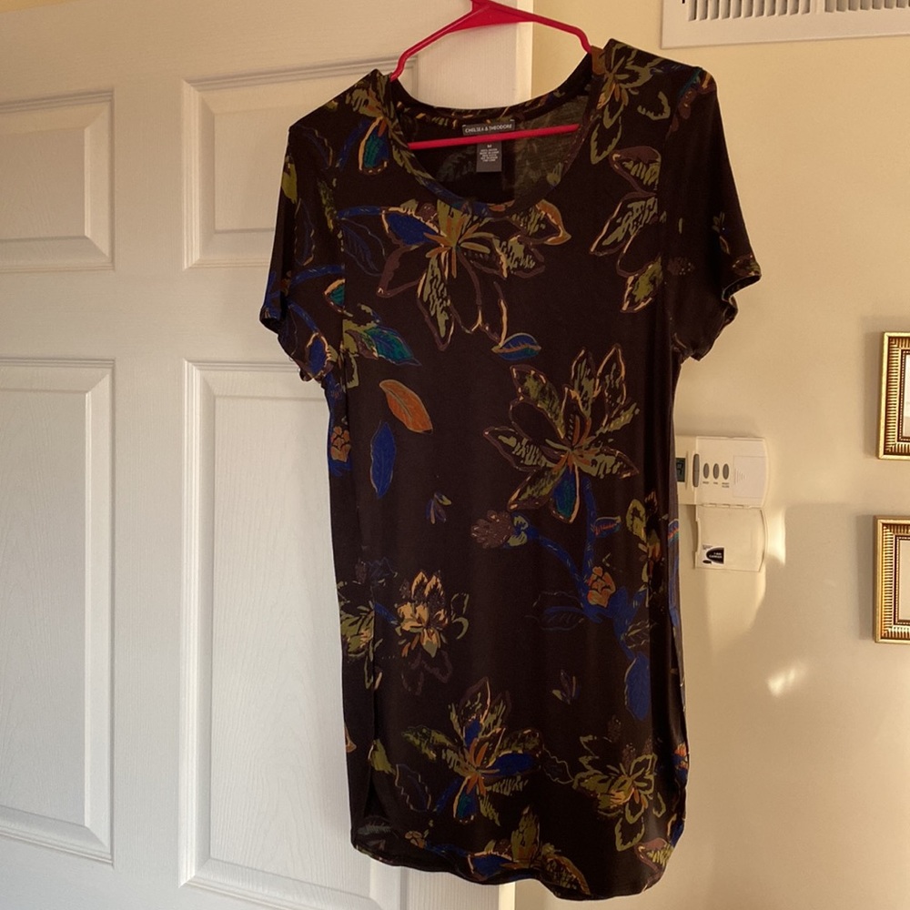 Chelsea & Theodore Floral Tunic - M